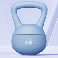 Usine Gym Musculation Couleur Personnalisée Rose Sable Rempli En Plastique Souple Kettlebell pour Femmes et Hommes 2.5kg 4kg 12kg
