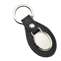 Porte-clés de concessionnaire automobile personnalisé, durable, en alliage de zinc moulé sous pression, poli et plaqué, avec logo gravé et en cuir PU
