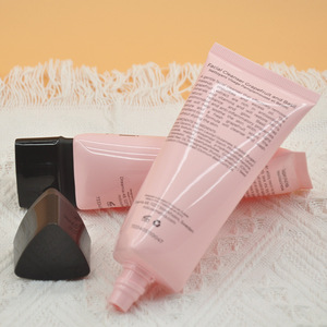 <span class=keywords><strong>Tube</strong></span> cosmétique en plastique triangulaire personnalisé de <span class=keywords><strong>40</strong></span> <span class=keywords><strong>mm</strong></span> de diamètre et 100 ml avec bouchon triangulaire – Vente en gros - Product Image 6