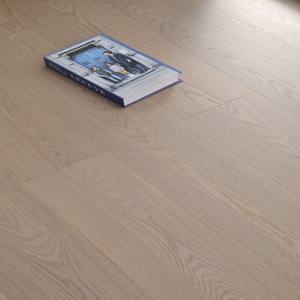 Plancher <span class=keywords><strong>en</strong></span> bois massif <span class=keywords><strong>en</strong></span> chêne blanc à grain antique de conception moderne pour les espaces de vie intérieurs Surface ABCD - Product Image 4