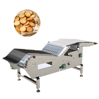 Empileur de biscuits en acier inoxydable de haute qualité et machine d'organisation de nourriture décontractée