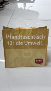 กระเป๋าช้อปปิ้งทรงกล่องขนาดกลาง ผ้า PP ทอ สะพายไหล่ ผลิตในเวียดนาม รับผลิตตามแบบ OEM ODM สีสันตามสั่ง เคลือบ BOPP สำหรับไลฟ์สไตล์ใหม่ - Product Image 5