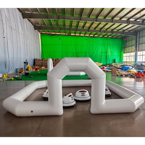 Piste de karting gonflable pour courses de drift, idéale pour les fêtes en extérieur, avec parois en PVC renforcé pour les adolescents pilotes. - Product Image 5