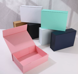 Caja de regalo rígida rectangular de cartón marfil con revestimiento de cartón, logotipo UV, cierre magnético, de alta gama para empaque de regalos y artesanías. - Product Image 2