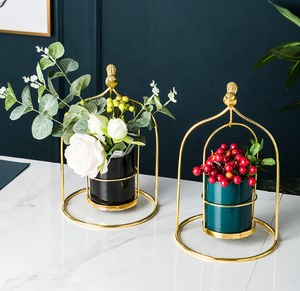 <span class=keywords><strong>Pot</strong></span> de fleurs <span class=keywords><strong>en</strong></span> céramique créatif pour plantes d'intérieur avec supports métalliques, <span class=keywords><strong>pot</strong></span> <span class=keywords><strong>en</strong></span> céramique avec support de présentation, <span class=keywords><strong>pot</strong></span> de fleurs <span class=keywords><strong>en</strong></span> métal pour la vente <span class=keywords><strong>en</strong></span> <span class=keywords><strong>gros</strong></span> - Product Image 5