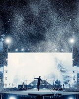 MAYAFX : Choix de location fiable, machine à effets spéciaux professionnelle pour scène, canon à confettis contrôlé par DMX avec flight case inclus