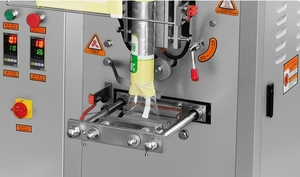 Petite machine à emballer verticale multifonctionnelle pour aliments chips de pommes de terre noix pop-corn pesage d'azote remplissage de sachets - Product Image 5