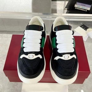 Chaussures décontractées de luxe de style italien pour femmes, baskets en daim, mode vintage, chaussures pour femmes à semelle épaisse, pour tous les jours - Product Image 3