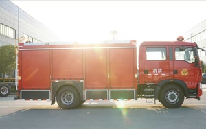 Véhicules de commandement diesel 4x2 d'<span class=keywords><strong>occasion</strong></span> Camions de pompiers de sauvetage avec équipement de lutte contre l'incendie État neuf - Product Image 4