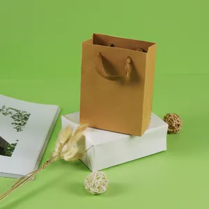 Commercio all'ingrosso Logo personalizzato stampa cibo da asporto sacchetto di carta Kraft a mano sacchetto di carta da imballaggio per tè al latte