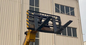 XCM G <span class=keywords><strong>3T</strong></span> Telehandler XTF23010K Forklift Teleskopik Merek Cina Harga Murah untuk Dijual Forklift Mesin Pembakaran Internal - Product Image 4