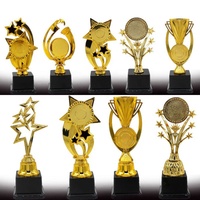 Yiwu Collection Trophée professionnel en forme d'étoile Souvenir Prix personnalisé Trophée Designs Prix Prix Trophée personnalisé en gros