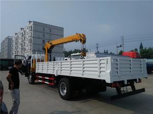 شاحنة بضائع ايسوزو 2 مع 5 طن x4 شاحنة رافعة قابلة للطي مركبة على شاحنة - Product Image 5