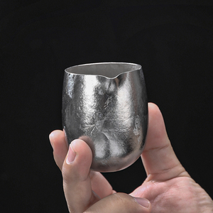 Decantador de Vino de Titanio Puro de 130 ml, Dispensador de Licor Pequeño con Resistencia a la Corrosión, Ligero, para Hombre, Set de Regalo para Bar - Product Image 4