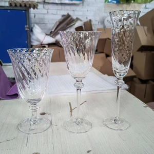 Bộ Ly Rượu Vành Vàng Thanh Lịch Giá Rẻ Bán Sỉ Mới 2023 - Product Image 3