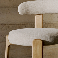 Chaises d'appoint confortables de style moderne, chaise de salle à manger en chenille beige avec pieds en bois pour salle à manger
