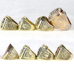 Ensemble de 8 bagues de championnat des World Series des Braves d'<span class=keywords><strong>Atlanta</strong></span> avec boîte - Product Image 2