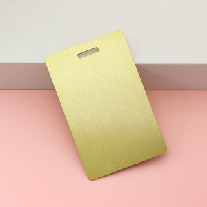 Cartes <span class=keywords><strong>de</strong></span> visite personnalisées en métal avec impression laser NFC 213 étiquettes <span class=keywords><strong>de</strong></span> bagage pour <span class=keywords><strong>chien</strong></span> en aluminium anodisé Cartes <span class=keywords><strong>de</strong></span> visite en métal <span class=keywords><strong>de</strong></span> luxe pour la gravure au laser - Product Image 4