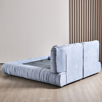 Lit en tissu nubuck crème nuage, design moderne et luxueux, dernière tendance 2023