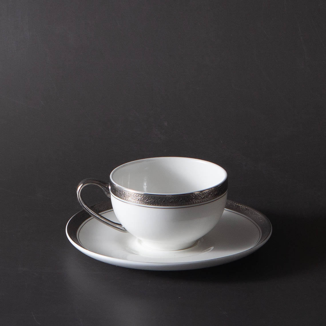 Tea cup with saucer
