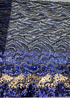 Tissu en dentelle élégant bordeaux à paillettes dorées, tissu en tulle de luxe lourdement orné de perles et de paillettes pour robe de haute couture