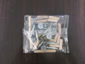 Máquina de envasado de tornillos, tuercas, clavos y pernos con alimentador de tolvas y sistema de embalaje en bolsas de película tipo almohada - Product Image 3