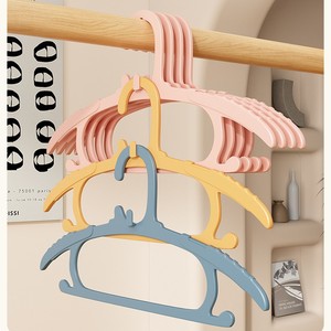 Appendiabiti in plastica per bambini color macaron per <span class=keywords><strong>neonati</strong></span> appesi appendiabiti senza cuciture - Product Image 2