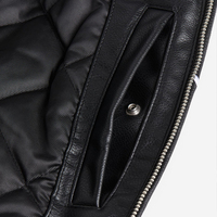 Hochwertige, Maßgeschneiderte Schwarze Echtleder-College-Jacke für Herren mit Modischen Chenille-Patches und Bestickung