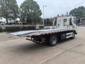 Sinotruk HOWO 4x2 Camion de <span class=keywords><strong>d</strong></span>épannage léger à plateau coulissant avec rotateur pour le sauvetage routier et les réparations sur le côté de la route - Product Image 4