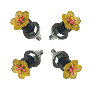 Tornillo de matrícula Flower 525 de aleación de aluminio grado 8.8 para piezas de modificación del chasis trasero de motocicleta - Product Image 4