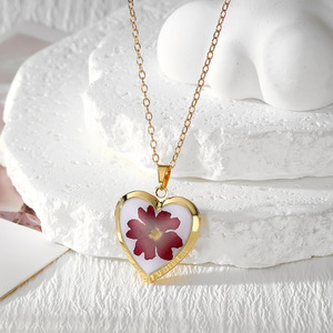 Heart <b>Locket</b> Necklace Handmade Pressed Dried Flower Resin Photo <b>Locket</b> Pendant Gold Plated Floral Memory Necklace For Women - Product Image 4