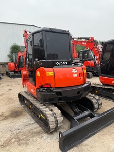 Mini-excavatrice hydraulique d'occasion Kubota U55-5, petite machine de terrassement et de construction, équipement de creusement avec moteur - Product Image 1