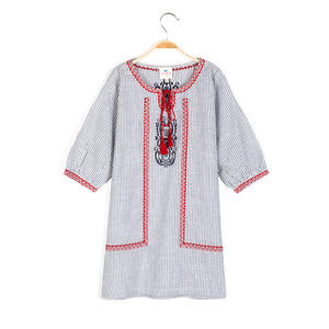 Chemises à manches courtes personnalisées pour jeunes filles, vêtements décontractés de marque, provenant d'une usine chinoise en gros - Product Image 4