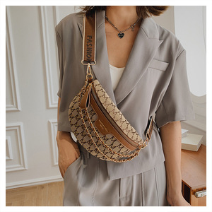 Nouvelle arrivée de sac de taille femmes lettre imprimé de haute qualité chaîne en gros de luxe dames bandoulière sac de poitrine - Product Image 3