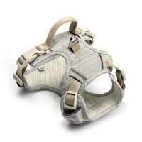 Harnais tactique réfléchissant et imperméable pour chien, personnalisable OEM, en polyester respirant, réglable, anti-traction, avec poignée souple