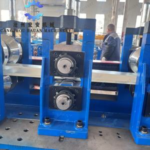 Máquina Formadora en C CNC con Control Inteligente PLC, Motor de Engranajes y Rodamiento, 1300W, 380V, Marca HANAU - Product Image 3