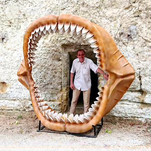 MY DINO GR-777 Fossile de mâchoire de Megalodon (Grand Requin Blanc) en fibre de verre (FRP) pour manège de parc d'attractions pour enfants - Product Image 1