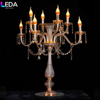 Candélabre LEDA à 7 bras en cristal doré, centre de table LED pour mariage, porte-bougie en cristal pour événements, banquets et décorations de fête