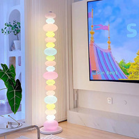 Lampe sur pied en fer colorée en forme de guirlande de bonbons, design créatif Macaron pour chambre et salon, ampoule à économie d'énergie