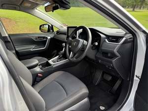 <span class=keywords><strong>Toyota</strong></span> <span class=keywords><strong>RAV4</strong></span> GX 2.5P HV ECVT AWD SUV/5D/5S 2024 d'<span class=keywords><strong>occasion</strong></span>, confort premium, sécurité intelligente, prête à être expédiée - Product Image 2