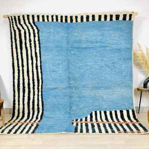 พรมขนสัตว์แบบผูกปมทำด้วยมือของชาวโมร็อกโกสำหรับห้องพักโรงแรม - Product Image 3