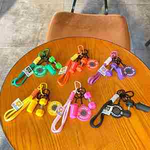 Fitness Silicone Keychain Set Detachable <b>Dumbbell</b> Water Bottle Pendant Creative Gym Gift for Athletes Fitness Lovers - Product Image 4