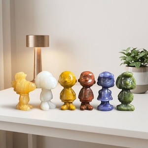 Figuras <span class=keywords><strong>de</strong></span> Personajes <span class=keywords><strong>de</strong></span> Dibujos Animados Talladas a Mano en Piedras Preciosas Naturales, Snoopy, Charlie Brown, Estatuas <span class=keywords><strong>de</strong></span> Cristal para Decoración del Hogar, Venta al Por Mayor - Product Image 1