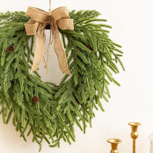 20 Inch Christmas Felt Heart Wreath Soft Texture Festive Design Perfect for Home <strong>Door</strong> Wall Decor Holiday Supply Christmas Decor - Product Image 4