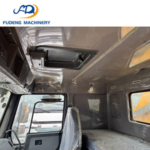 <span class=keywords><strong>Camion</strong></span> benne Sinotruk HOWO 6x4, 40T, Euro 2, 371HP, <span class=keywords><strong>occasion</strong></span>, avec grue de levage pour l'Afrique - Product Image 6