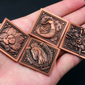 Nuevo diseño Juego Residents Evils <span class=keywords><strong>8</strong></span> Caballo Sirena Llavero Adornos Juego Recuerdos Monedas - Product Image 2