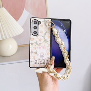 เคสโทรศัพท์มือถือลายกระต่ายหมีพร้อมผ้าพันคอผ้าไหมสายรัดมือสำหรับ Samsung Galaxy <span class=keywords><strong>Z</strong></span> <span class=keywords><strong>Fold</strong></span> 6 5 <span class=keywords><strong>4</strong></span> 3 VIVO <span class=keywords><strong>Xiaomi</strong></span> <span class=keywords><strong>Fold</strong></span> 2 3 - Product Image 3