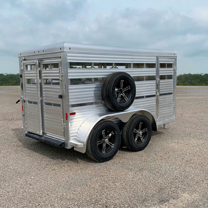 Remolque para Ganado de 30 pies y 3 Pisos con Techo Plano, Usado, Cómodo, Estándar Austriaco, para Transporte de Caballos, Capacidad de Carga de 3301 kg, ¡Gran Venta! - Product Image 1