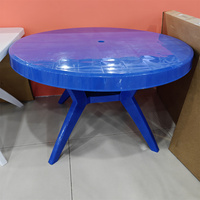 Offre spéciale Table ronde en plastique bon marché Table en plastique Café Commercial Home Hotel Shop Restaurant Table en plastique de mariage en plein air