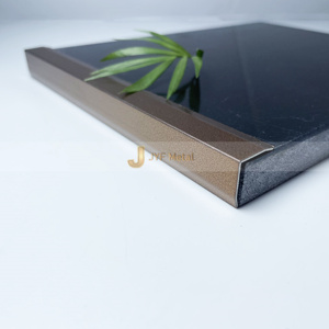 Profilé en métal en acier inoxydable en forme de L, anti-traces de doigts, durable, étanche, décoratif, pour la décoration des hôtels et des appartements - Product Image 3